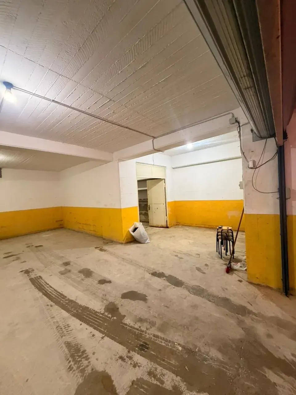 Magazinë / Depo • 68m2